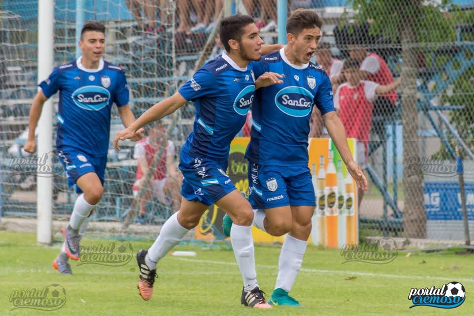 Yo en las inferiores, con la camiseta